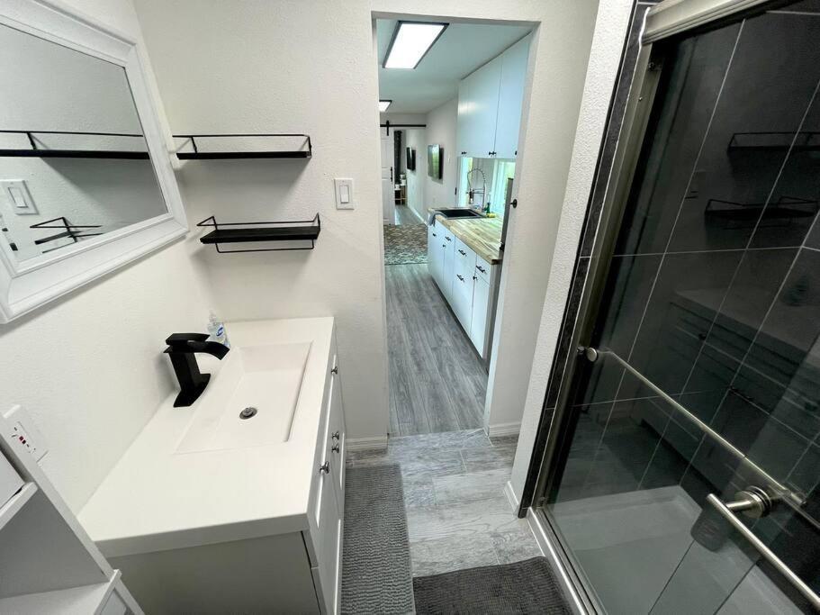 1Bed 1Bath Container Home Centrally Located Cypress Gardens 外观 照片